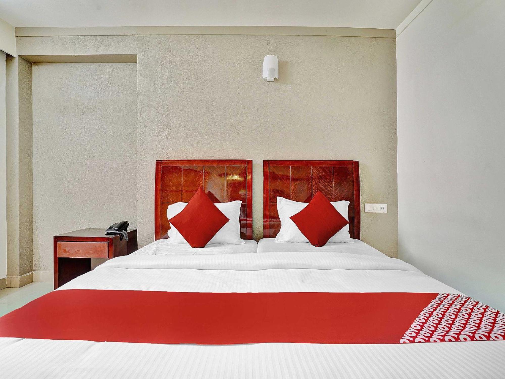 Hotel O Aec Residency Mararikulam Εξωτερικό φωτογραφία