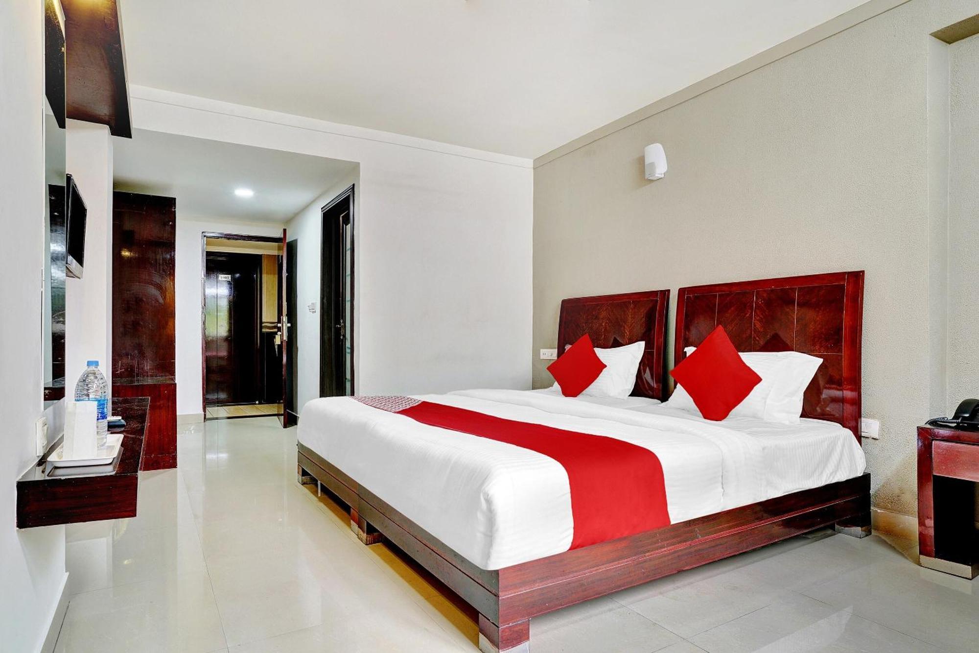 Hotel O Aec Residency Mararikulam Εξωτερικό φωτογραφία